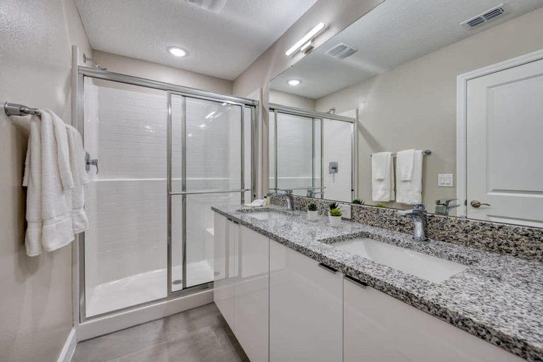 Room 4, Incredible new Villa With Themed Bedrooms by Disney, Osceola