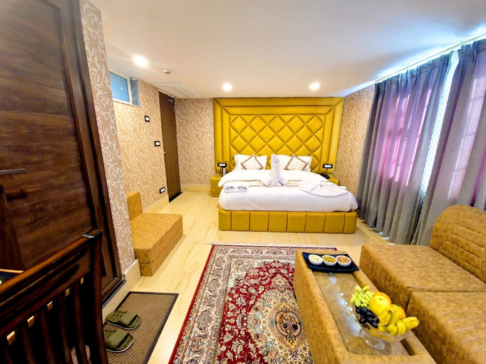 Bedroom 2, ASIAN COMFORT, Srinagar