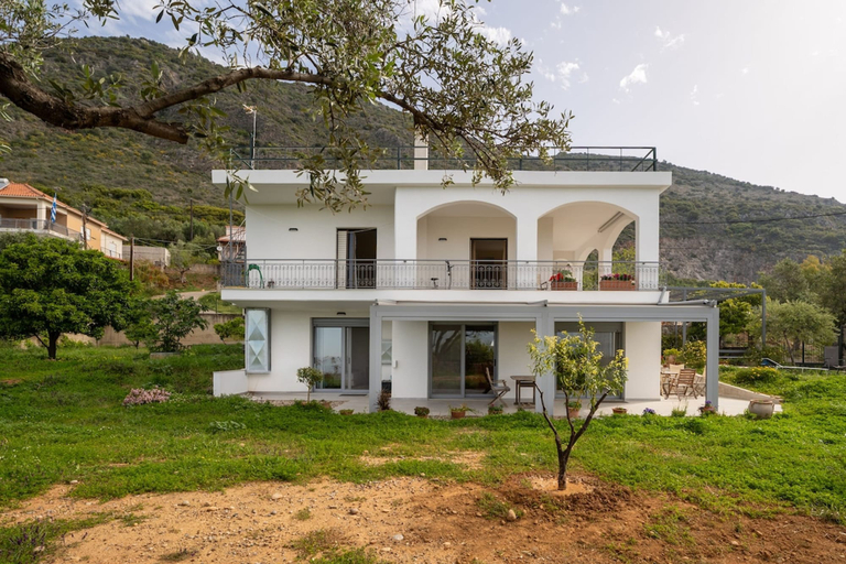 Room 5, Hill House, Peloponnese