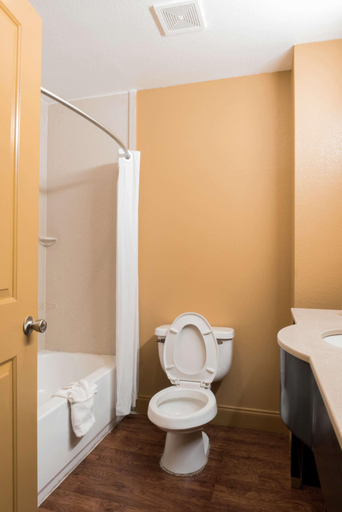 Bathroom 4, Americas Best Value Inn & Suites Griffin, Spalding