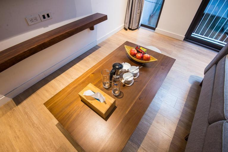 5, 22Housing Luxury Apartment 4/81 Linh Lang, Ba Đình