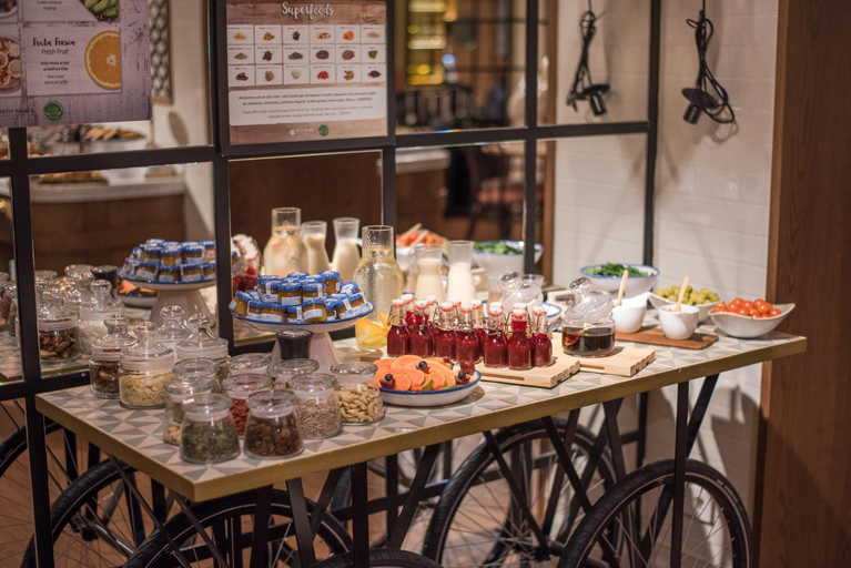 Food & Drinks 5, Petit Palace Boqueria Garden, Barcelona