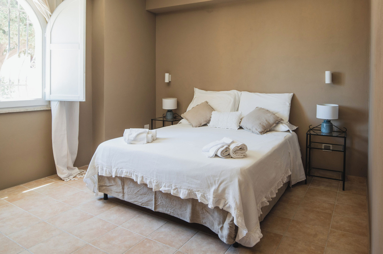 Bedroom 4, Casa di Melo - Organic Country Hotel, Syracuse