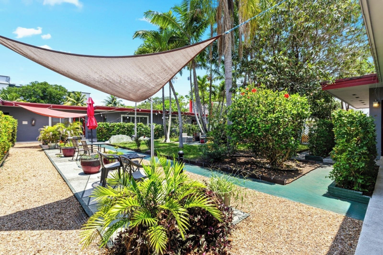 Others 4, 1BR Pet-friendly Studio Parking & Backyard BBQ, Broward