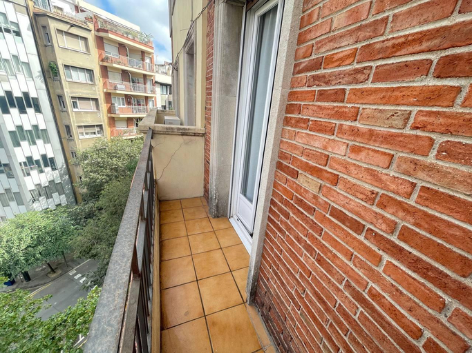 Others 4, Rooms Valencia, Barcelona