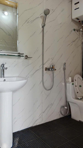 Bathroom 2, homestay pho nui, Văn Chấn