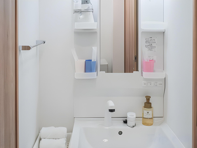 Bathroom 3, The Peak Shinsaibashi, Osaka