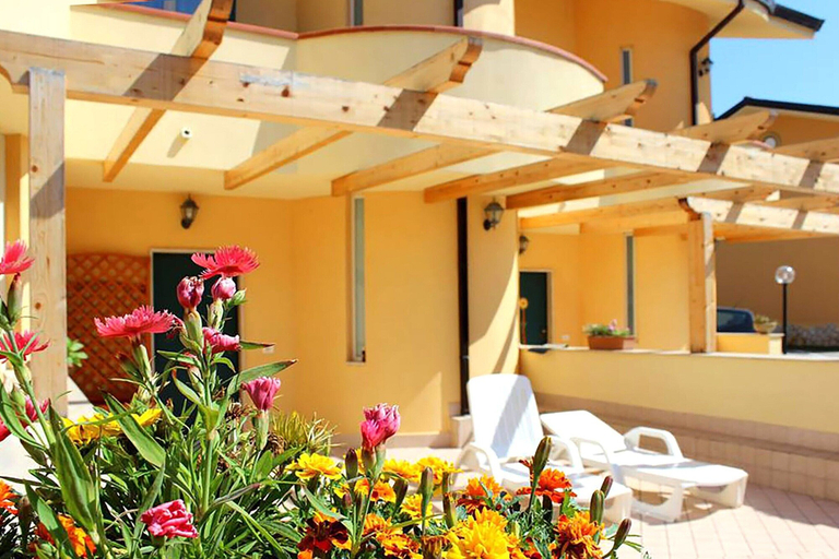 Balcony 4, Villa With Pool in Paestum, Salerno