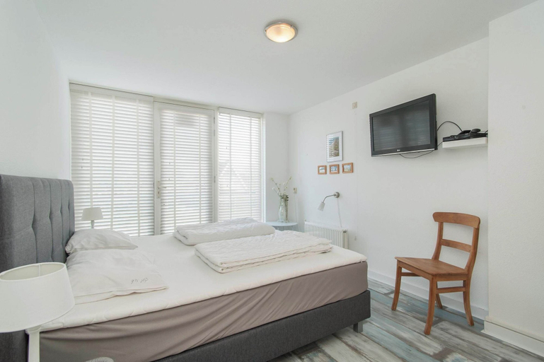 Bedroom 3, Strandleven 106 apartment in Groote Keeten, Zijpe