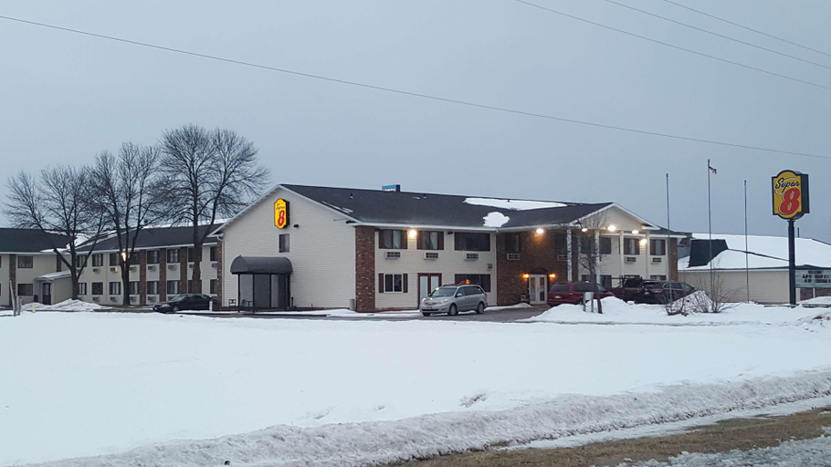 Exterior & Views 2, Super 8 by Wyndham Plover Stevens Point Area, Portage
