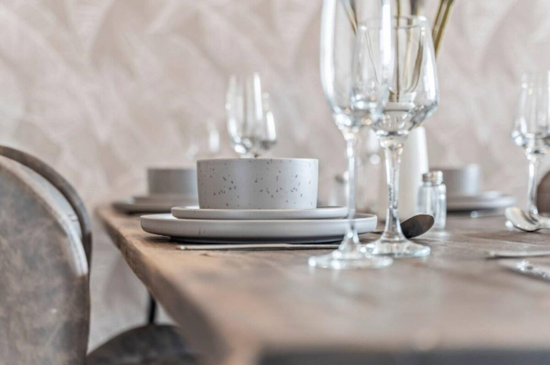 Food & Drinks, Desert Oasis 2Bed 2Bath | Free Parking & Netflix, Birmingham