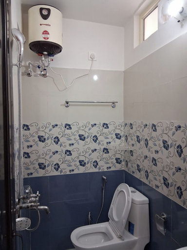 Bathroom 5, Hotel RRR, Rudraprayag