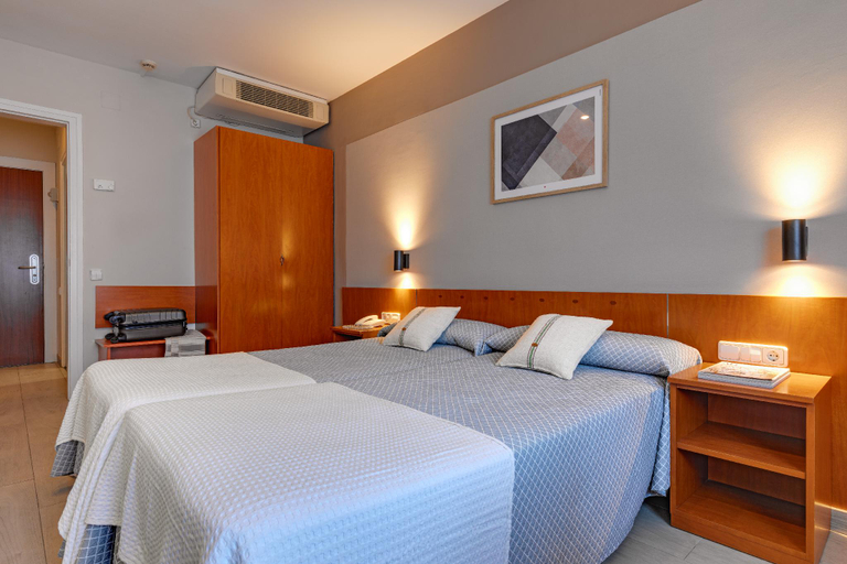 Bedroom 2, Bonanova Park, Barcelona