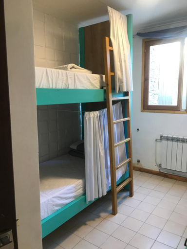 Bedroom 4, Bitelyus Hostel Club, General Pueyrredón