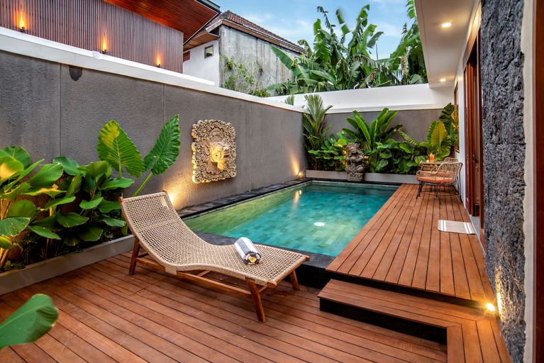Swimming Pool 15