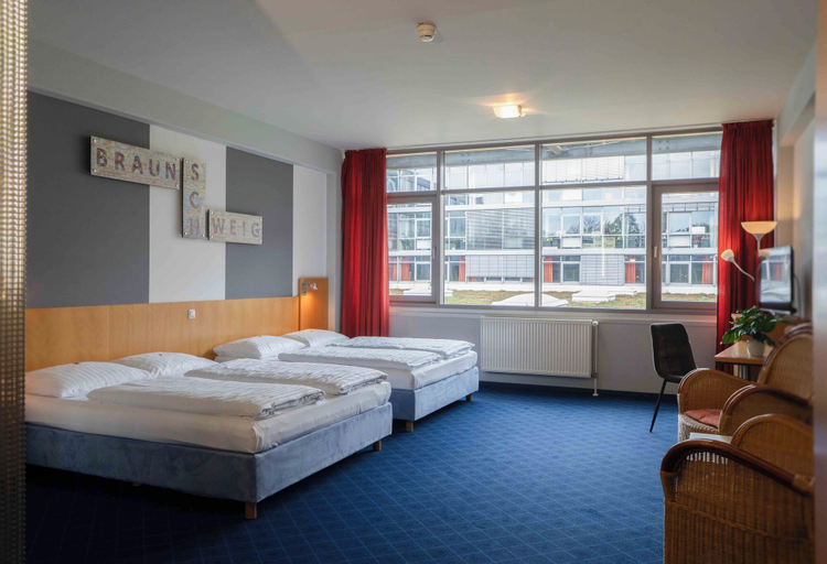 Bedroom 3, Plaza Inn Braunschweig City Nord, Braunschweig