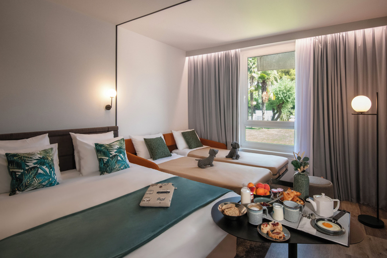 Bedroom 4, Novotel Nice Airport Cap 3000, Alpes-Maritimes