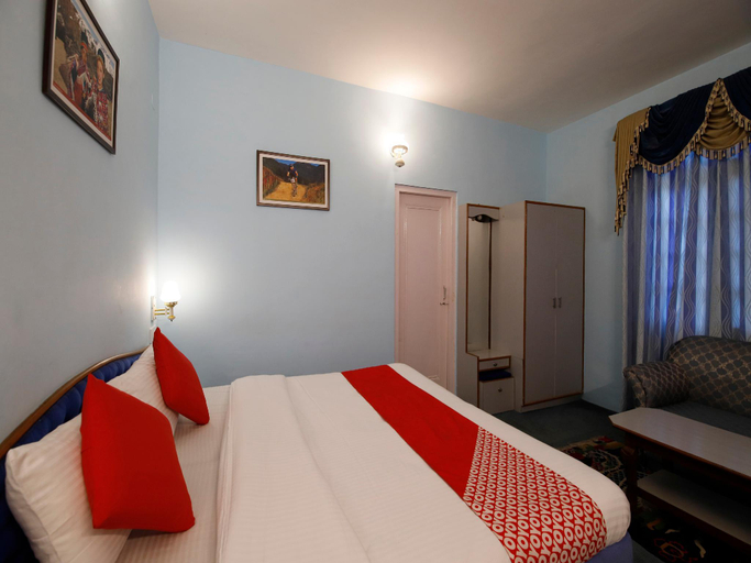 Bedroom 1, Hotel Oakwood Chail, Solan