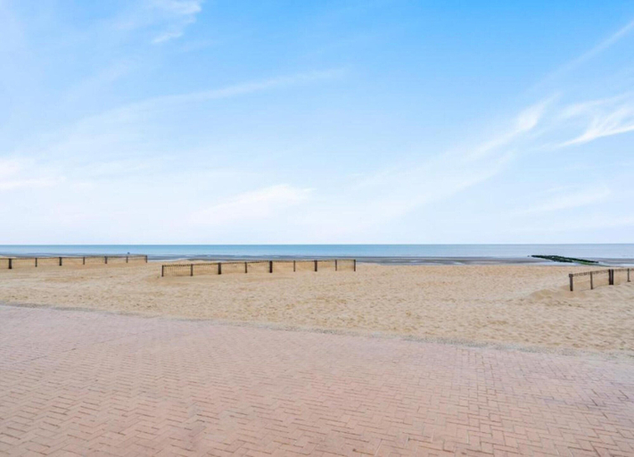 View from property 5, Studio in St-idesbald With Sea View Balcony, West-Vlaanderen