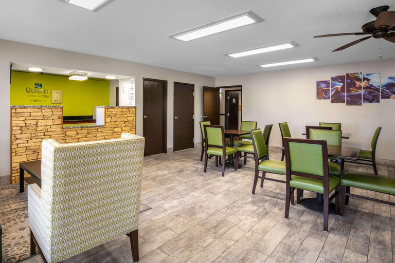 Public Area 2, Quality Inn & Suites Metropolis I-24, Massac