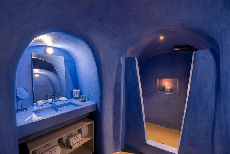 Bathroom 4, 270 Oia S View, South Aegean