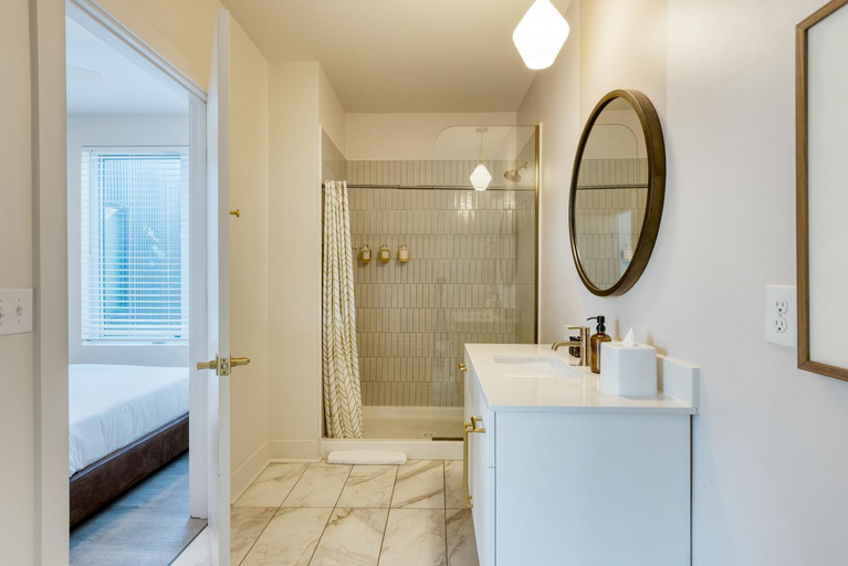 Bathroom 2, The Outrider by AvantStay Chic Stay Close to Broadway, Davidson