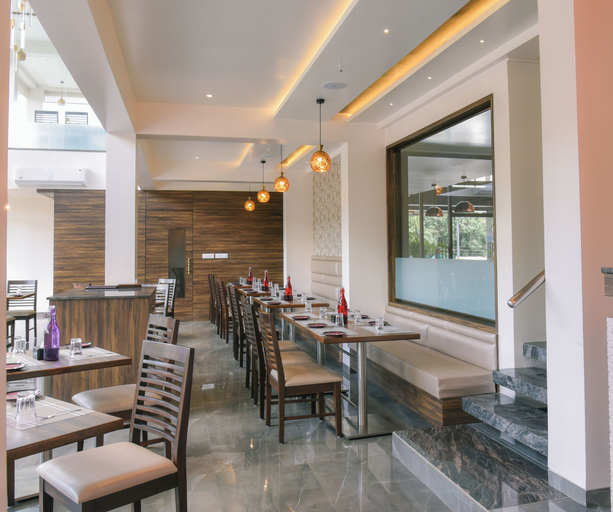 Food & Drinks 5, Enrise by Sayaji Khed Shivapur, Pune