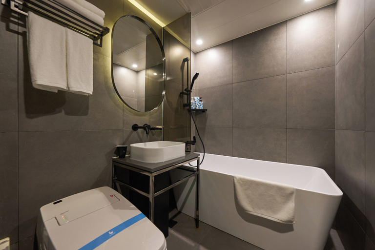 Bathroom 4, BlueDuck Hotel, Jongno