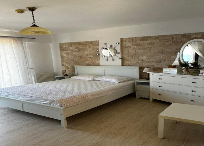 Bedroom 2, Nergis Hotel, Karaburun
