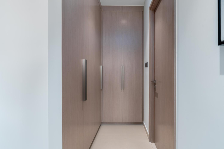 Others 5, Mystic - Act One Tower, Dubai