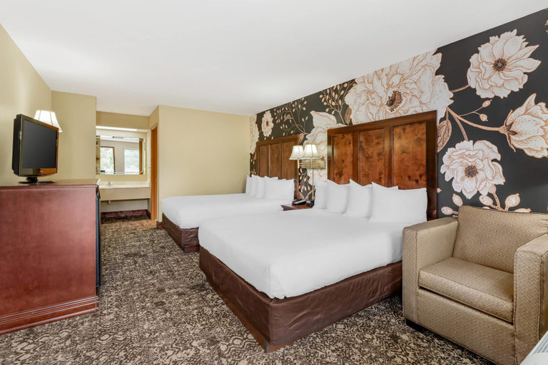 Bedroom 3, Quality Inn Eureka Springs South, Carroll