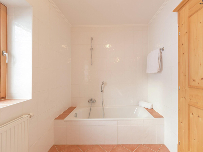 Bathroom 3, Chalet in Ellmau near Ski Lift, Kufstein