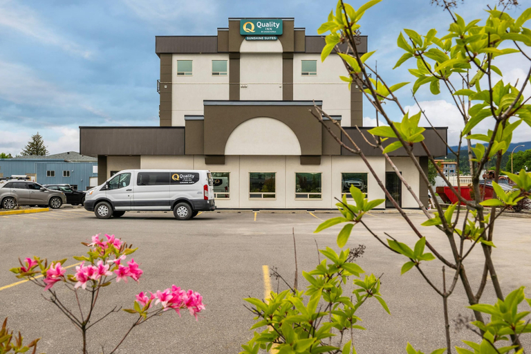 Exterior & Views 2, Quality Inn Sunshine Suites, Kitimat-Stikine