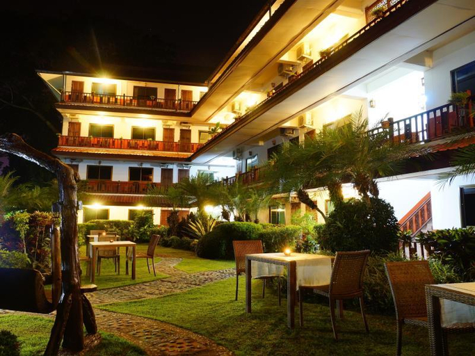 Others 5, Namkhong Riverside, Chiang Khong