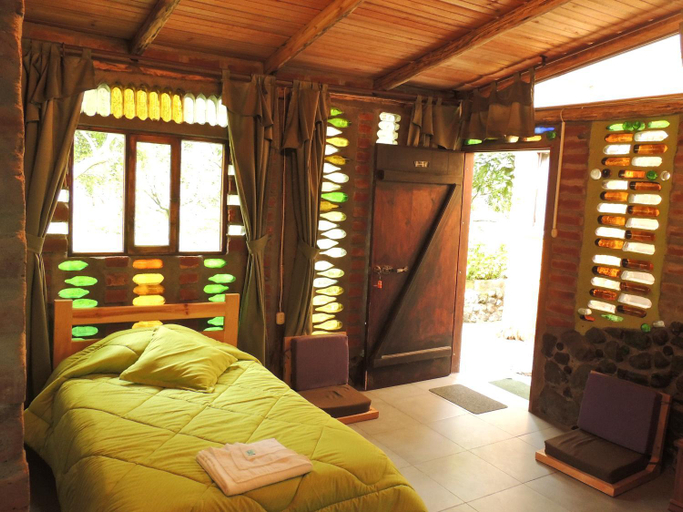Bedroom 2, La Casta, Patate