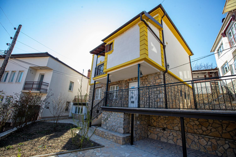 Others 2, Apartments Ana Mari