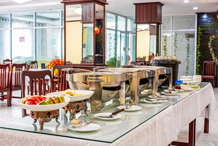 Food & Drinks 5, Chaleunxay Hotel, Vientiane