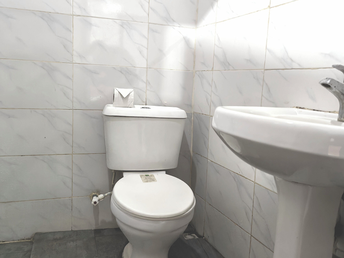 Bathroom 3, Aotel Hotel Lagos Ikeja, Ikeja