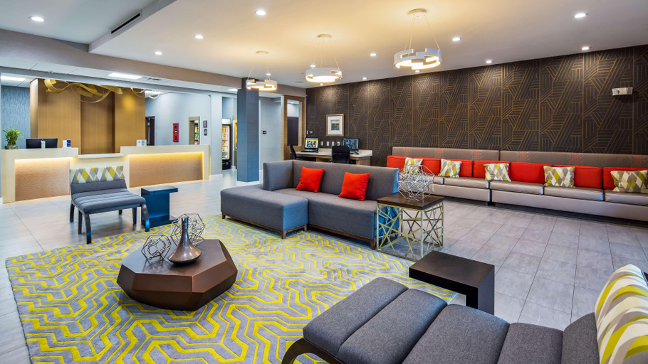 Public Area 3, Comfort Inn & Suites Houston I-45 North - IAH, Houston