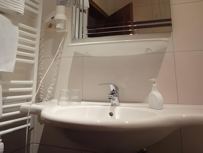 Bathroom, Hotel Alpenblick, Zell am See