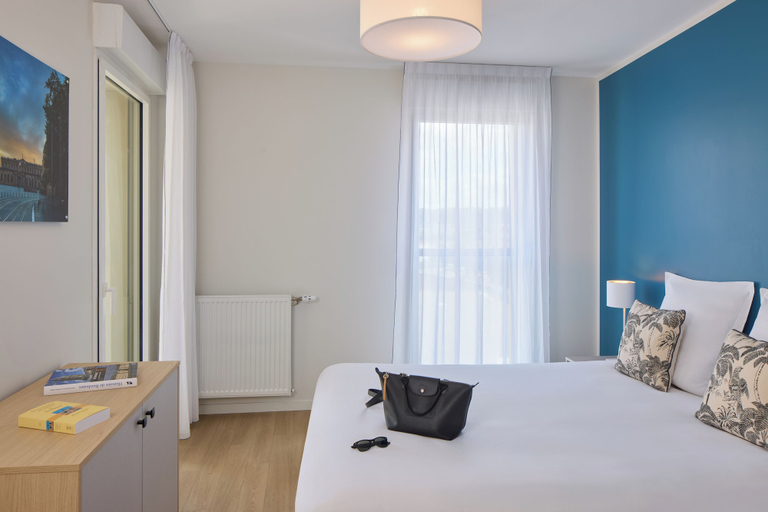 Bedroom 2, Zenitude Hôtel-Résidences Bordeaux Saint-Jean., Gironde