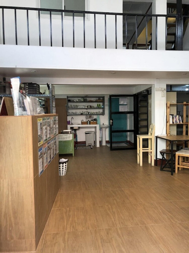 Others 2, Ploy Hostel, Phra Nakhon