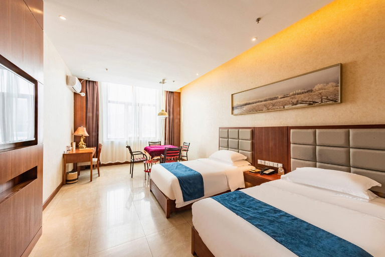 Bedroom 2, Yabuli Hot Spring Hotel, Harbin