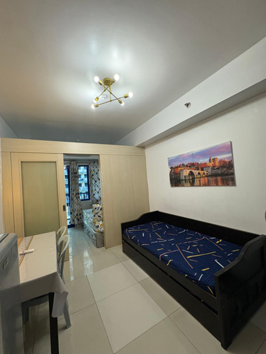 Others 5, Sea Residences, Pasay City