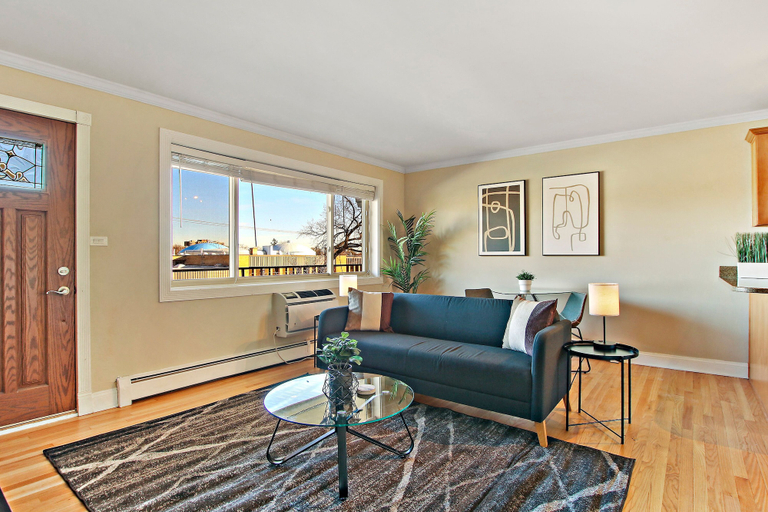 Others 3, Sunny 1BR Apt in Suburb - Salem 3C rep, Cook