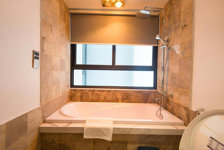 Bathroom 3, 22Housing Luxury Apartment 81  Linh Lang, Ba Đình