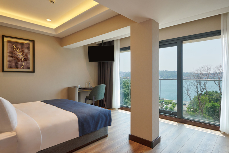 Bedroom 3, Çırağan Hotel Bosphorus, Beşiktaş