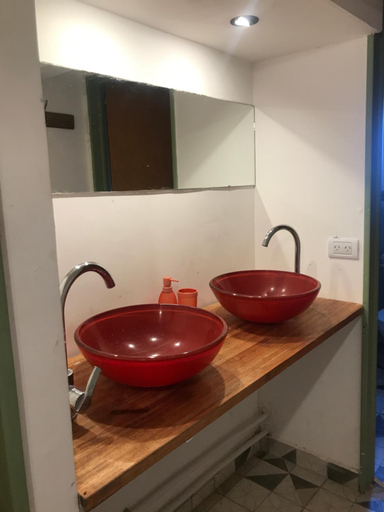 Bathroom 5, Bitelyus Hostel Club, General Pueyrredón