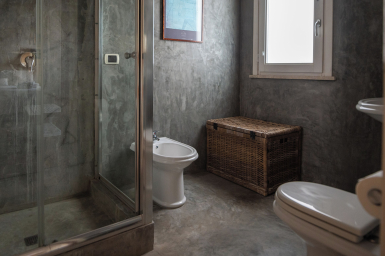 Bathroom 5, Casa di Melo - Organic Country Hotel, Syracuse