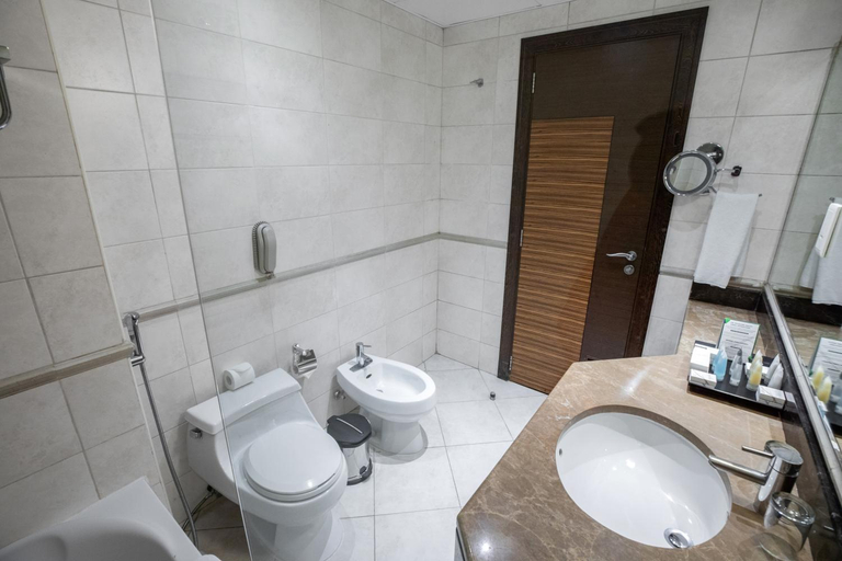Bathroom 5, City Premiere Hotel Apartments- Dubai, Dubai